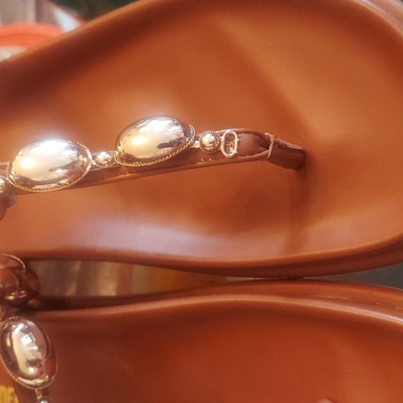 Steve Madden Tan Sandals with Silver Accents - Picture 7 of 7